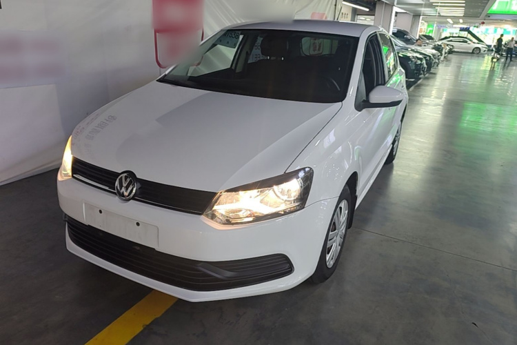 Volkswagen Polo 2017 car image #2
