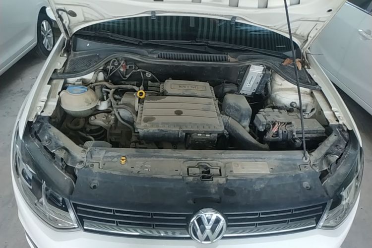 Volkswagen Polo 2017 car image #20