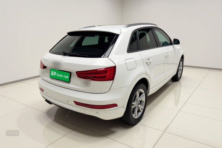 Audi Q3 2019 car image #5