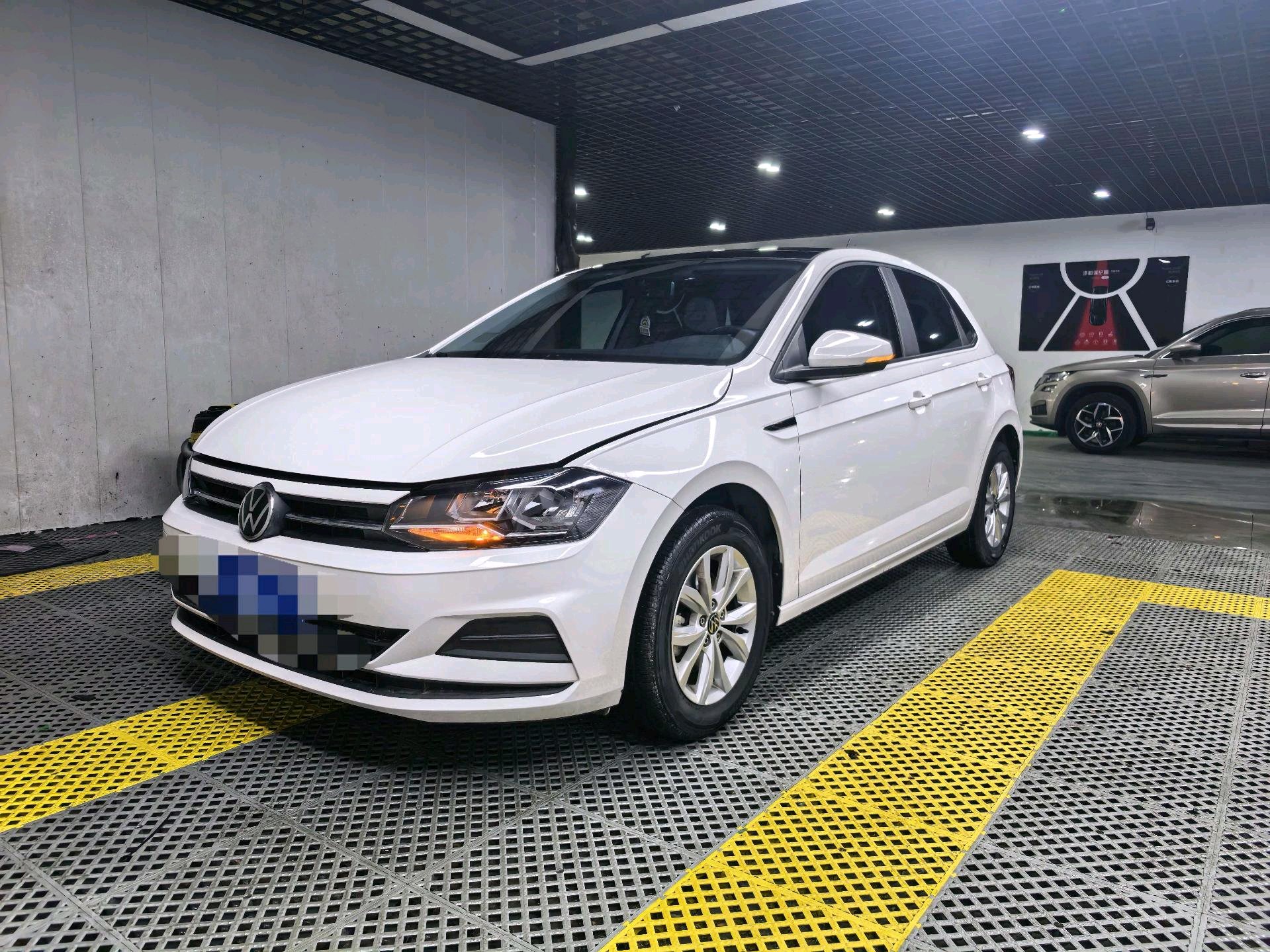Volkswagen Polo 2022 immagine di auto 