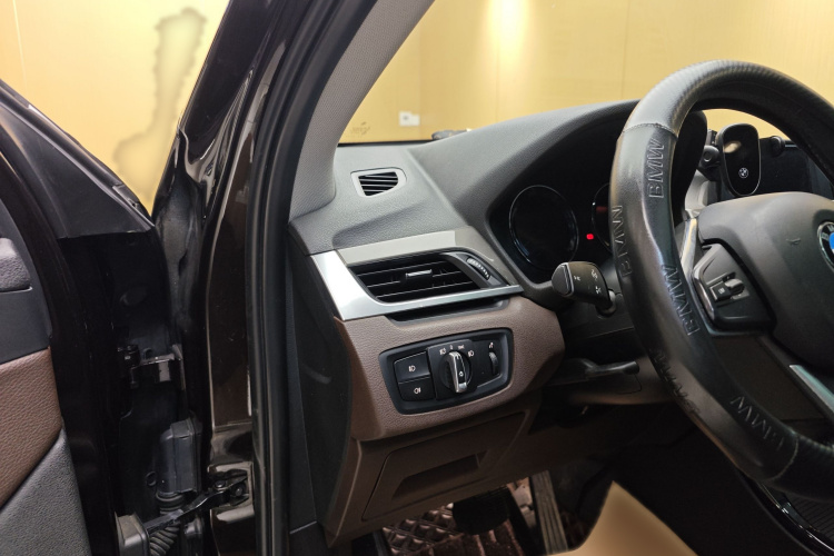 BMW X1 2018 car image #23