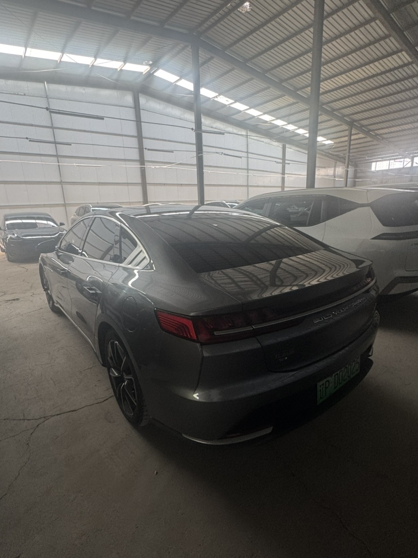 BYD Han 2022 #3 BYD Han 2022 car image #3