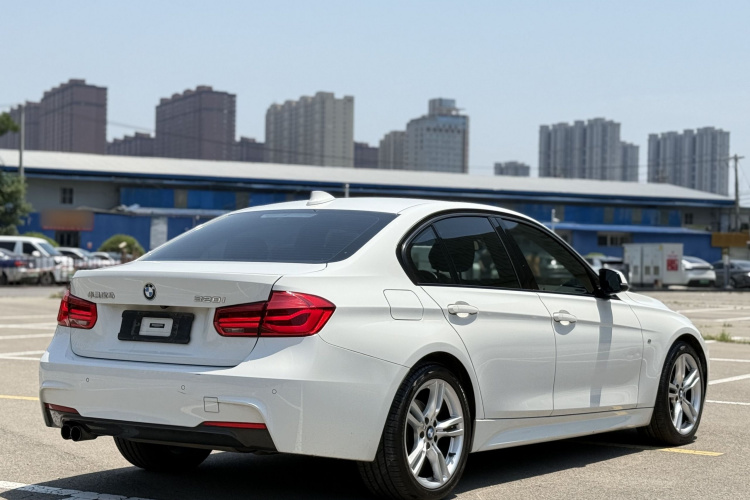 BMW 3 Series 2017 #5 BMW 3 Series 2017 car image #5