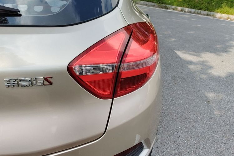 GEELY Emgrand GS 2018 car image #8