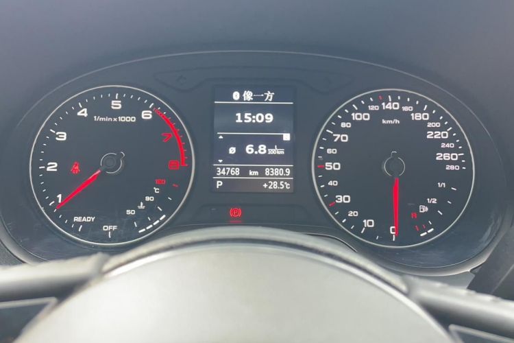 Audi A3 2019 صورة سيارة #11