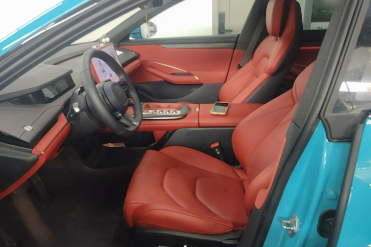 MI SU7 2025 car image #15