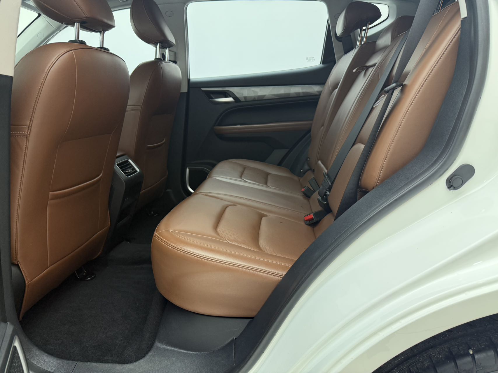 GEELY Vision X6 2023 car image #15