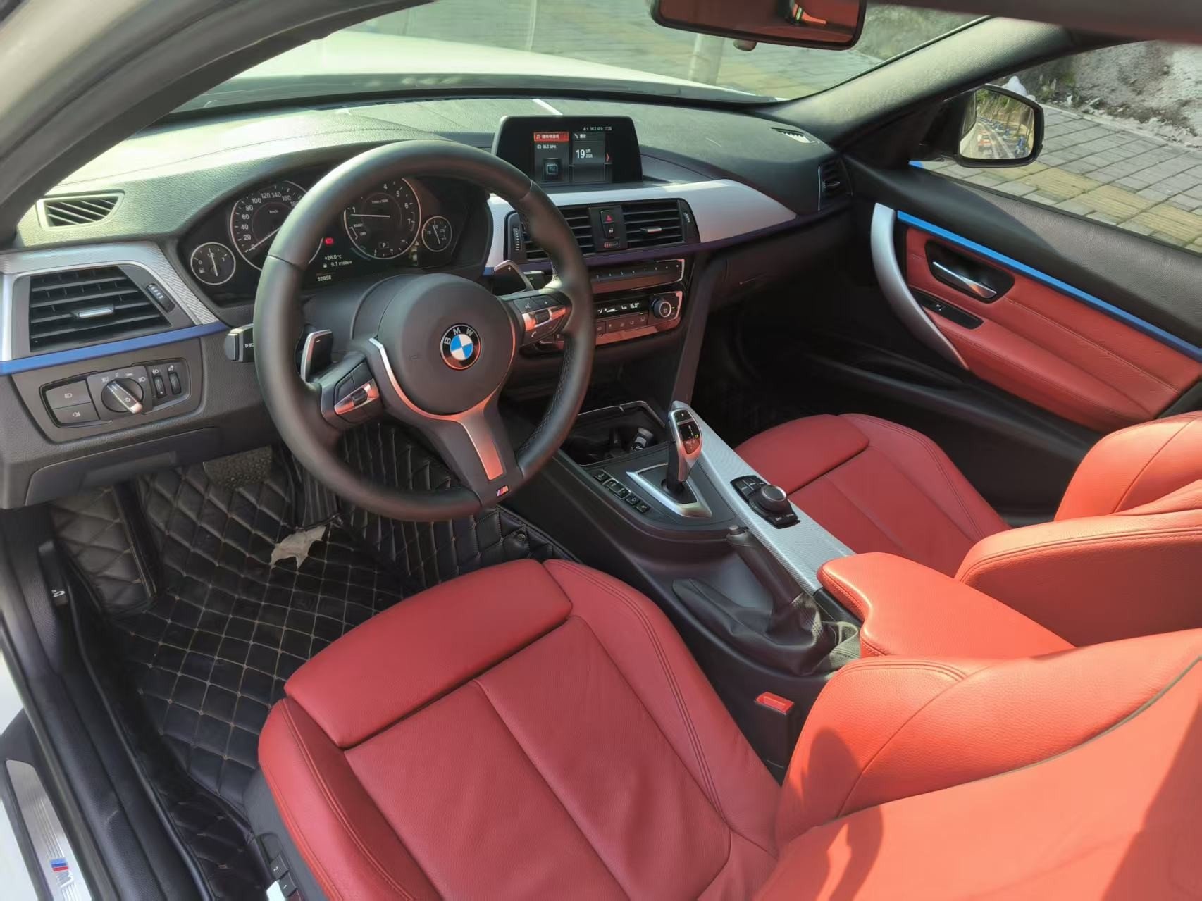 BMW 3 Series 2019 car image #5