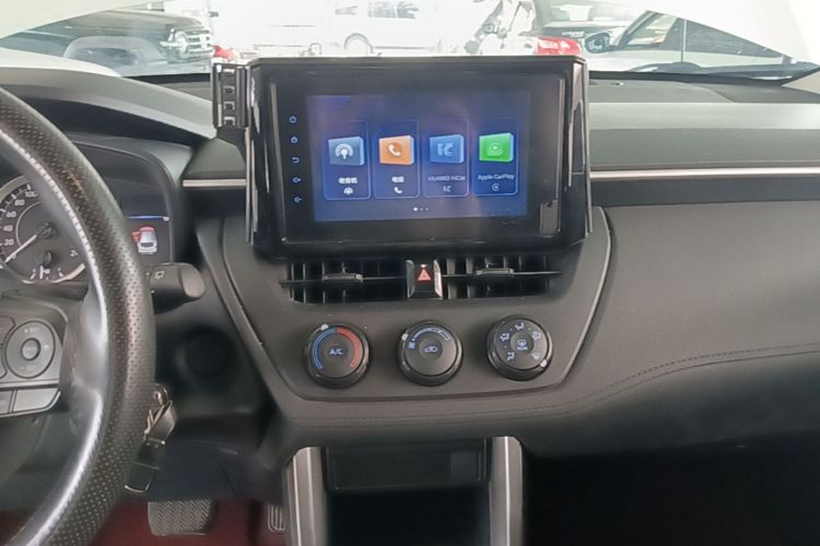 Toyota Corolla Cross 2022 immagine di auto #13