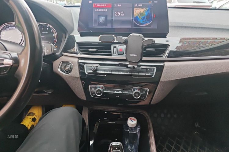 BMW X1 2020 car image #15