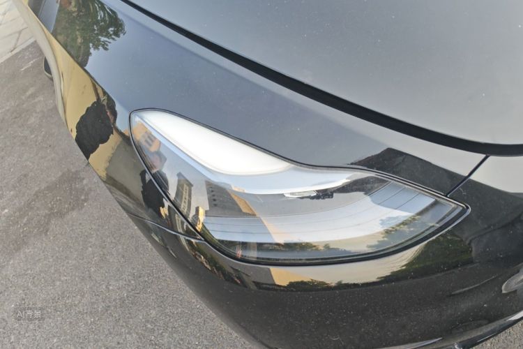 Tesla Model Y 2023 car image #8