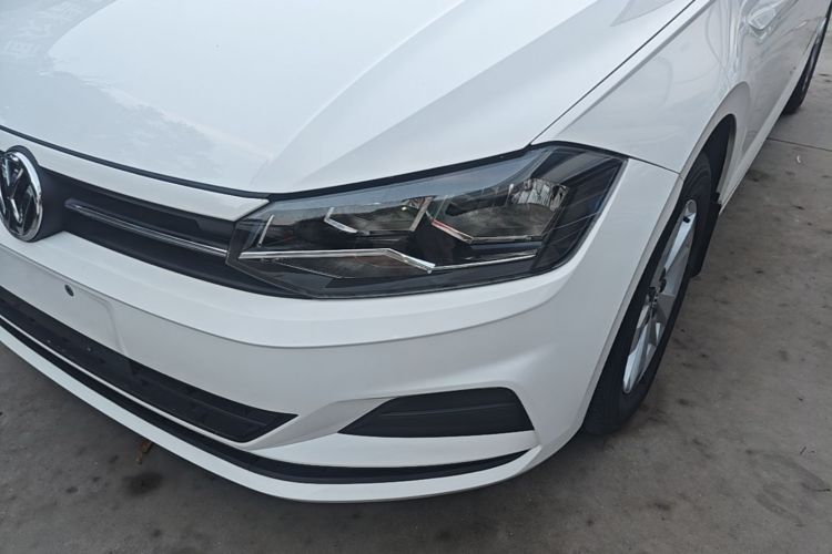 Volkswagen Polo 2020 car image #23