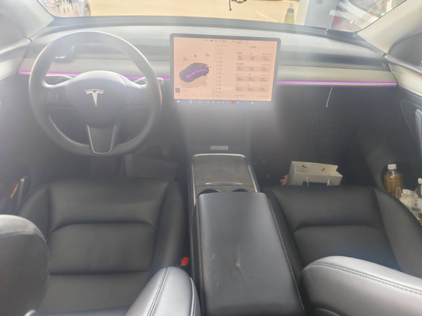 Tesla Model Y 2024 car image #4