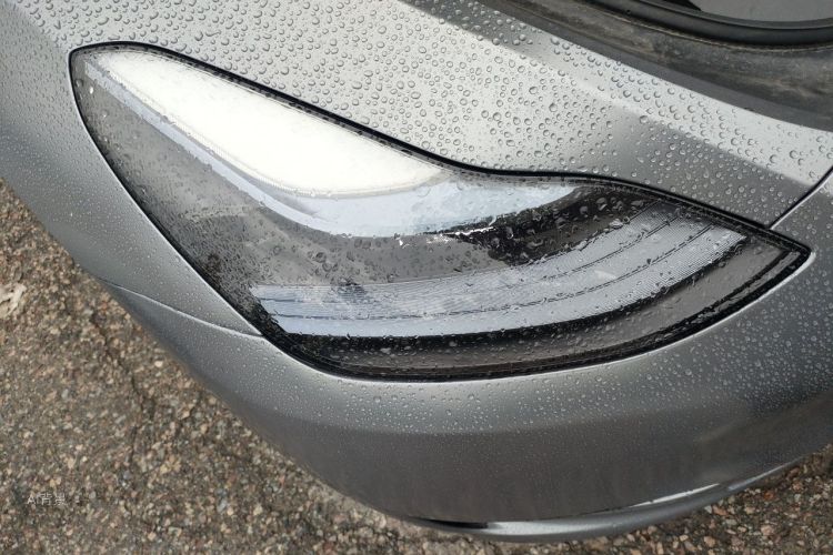 Tesla Model Y 2024 car image #8