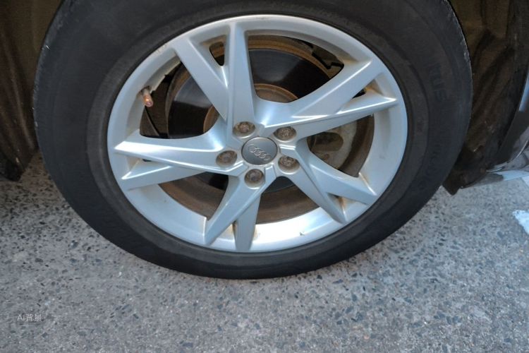 Audi Q3 2018 #9 Audi Q3 2018 car image #9
