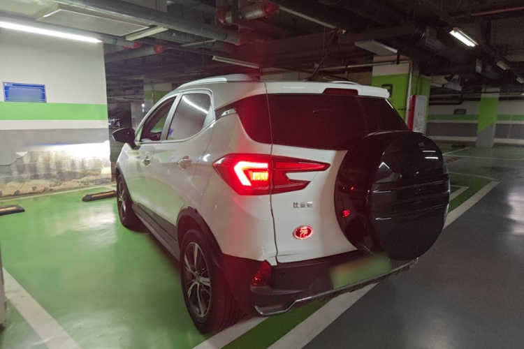 BYD Yuan New Energy 2010 immagine di auto #5