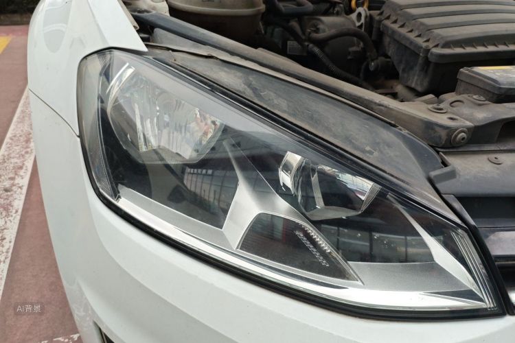 Volkswagen Golf 2017 car image #8