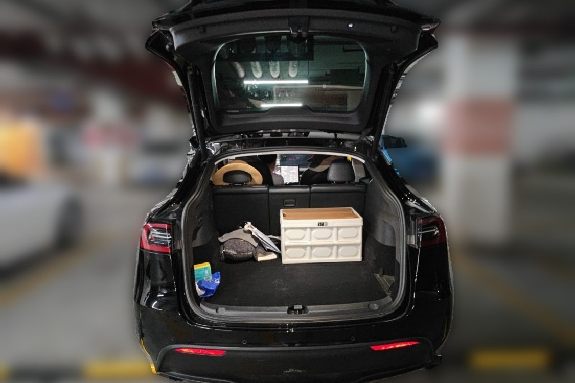 Tesla Model Y 2023 car image #8