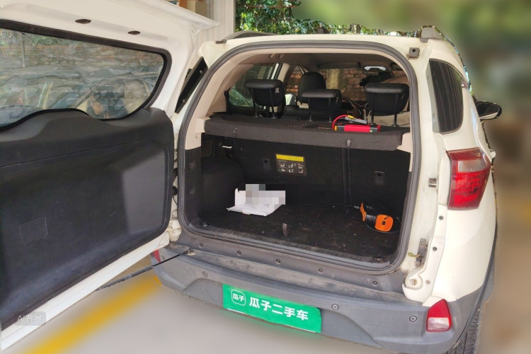 BYD Yuan 2016 #21 BYD Yuan 2016 car image #21