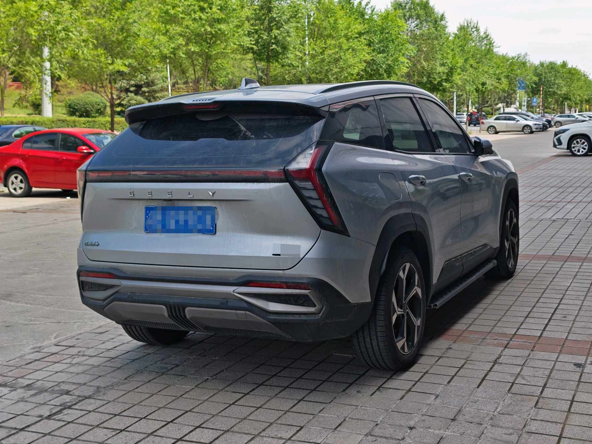GEELY Boyue L 2023 car image #2