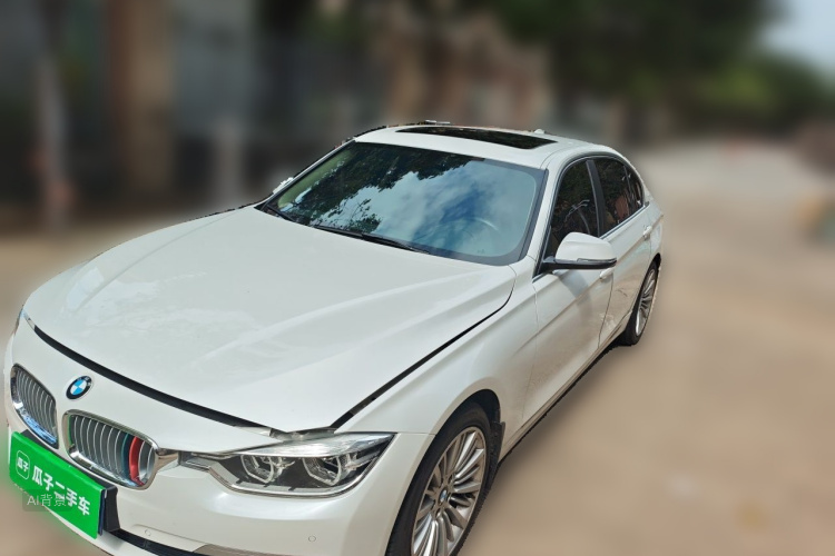 BMW 3 Series 2018 car image #2