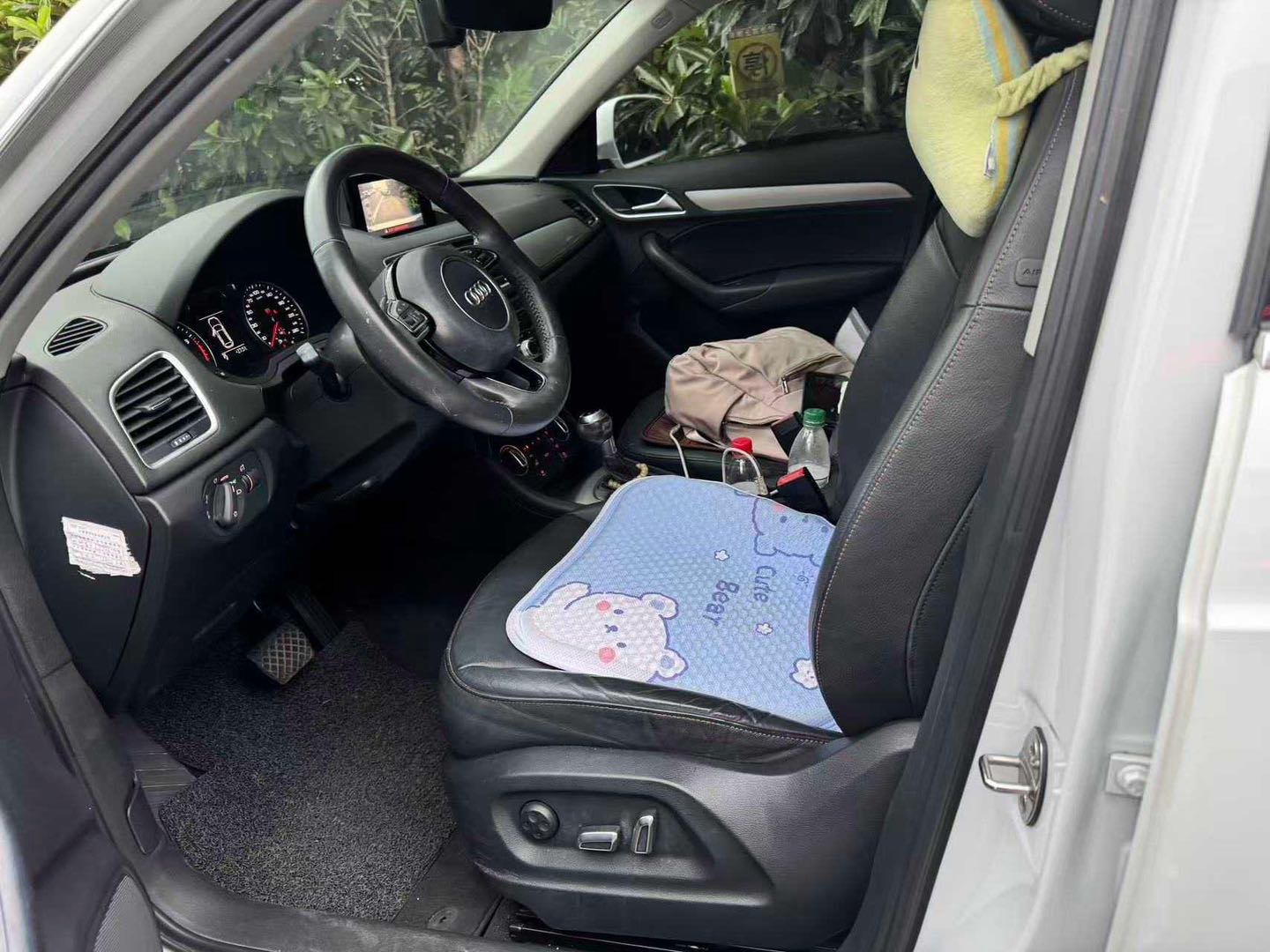Audi Q3 2017 car image #2