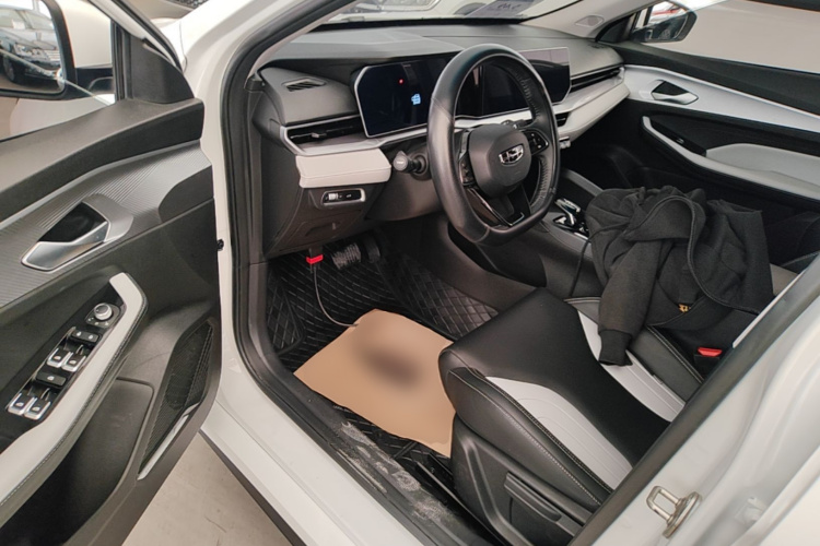 GEELY Binray 2024 car image #16