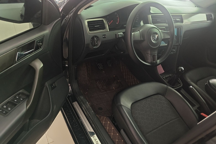 Volkswagen Santana 2016 car image #16