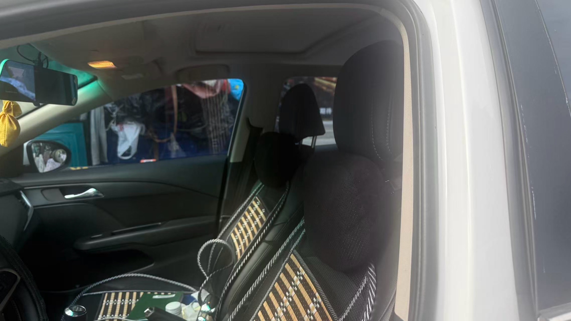 Chevrolet Cavalier 2019 car image #4