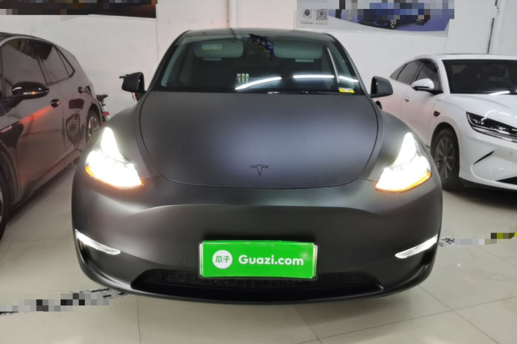 Tesla Model Y 2023 #3 Tesla Model Y 2023 car image #3
