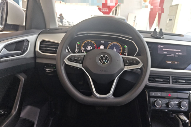 Volkswagen Tacqua 2024 immagine di auto #11