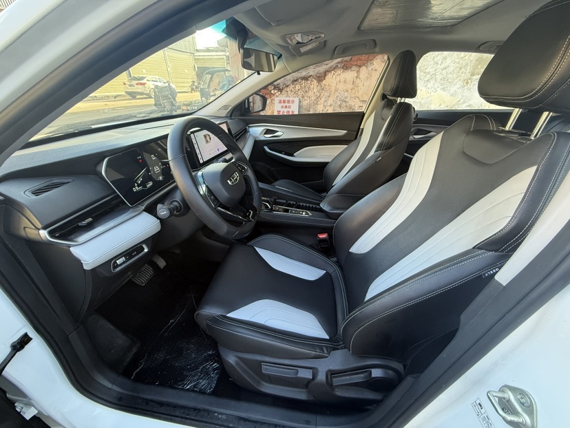 GEELY Binray 2024 #4 GEELY Binray 2024 صورة سيارة #4