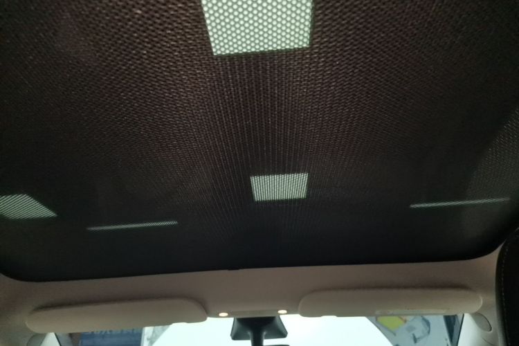 Tesla Model Y 2021 #18 Tesla Model Y 2021 car image #18