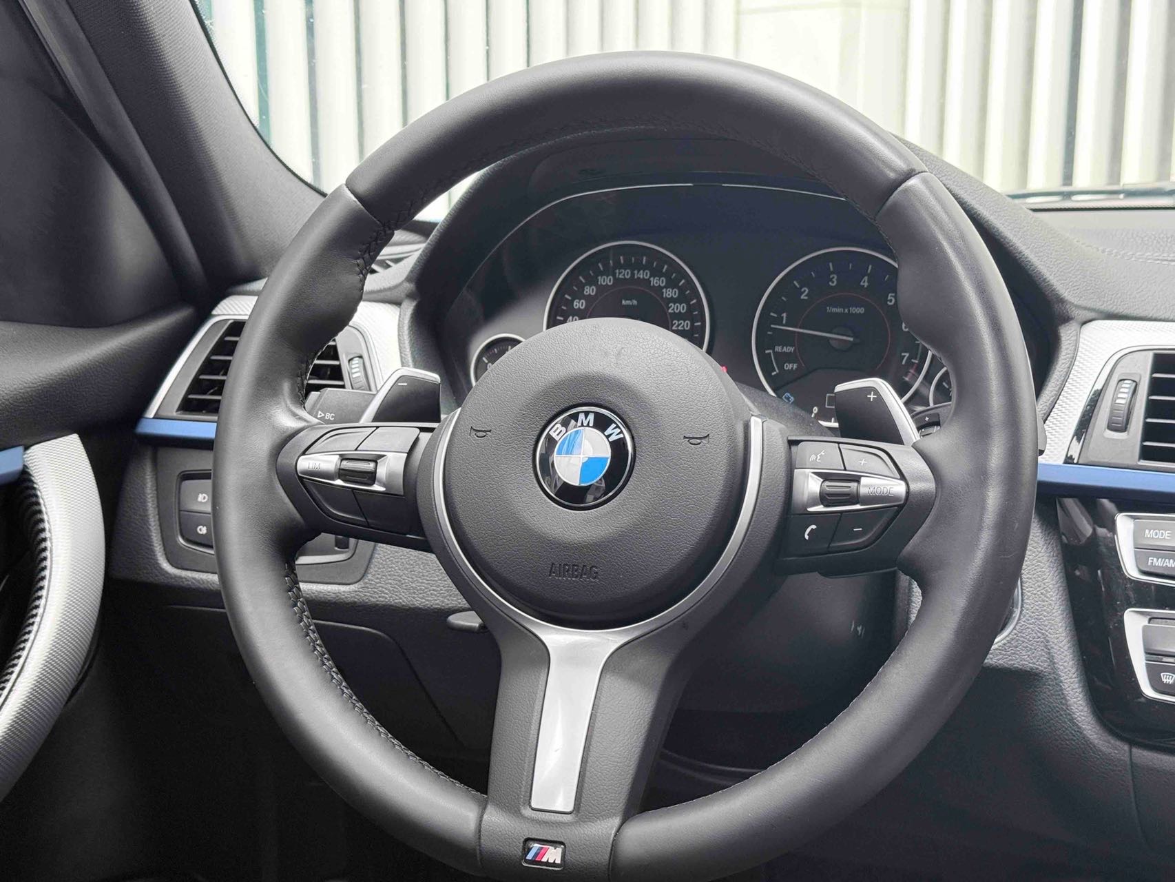 BMW 3 Series 2019 car image #13