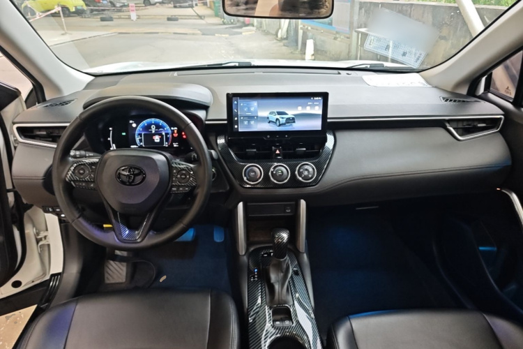 Toyota Corolla Cross 2023 image de voiture #11