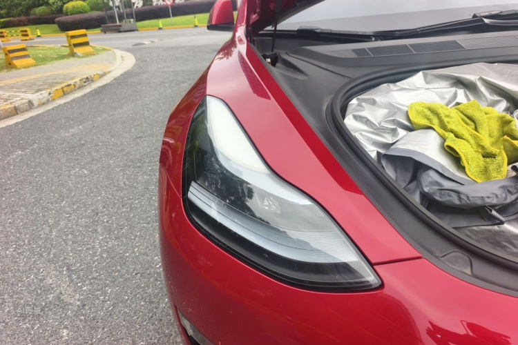 Tesla Model 3 2022 car image #8