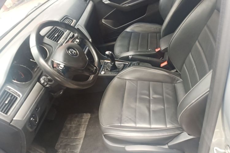 Volkswagen Lavida 2018 car image #15