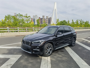 BMW X1 2018 BMW X1 2018 car image