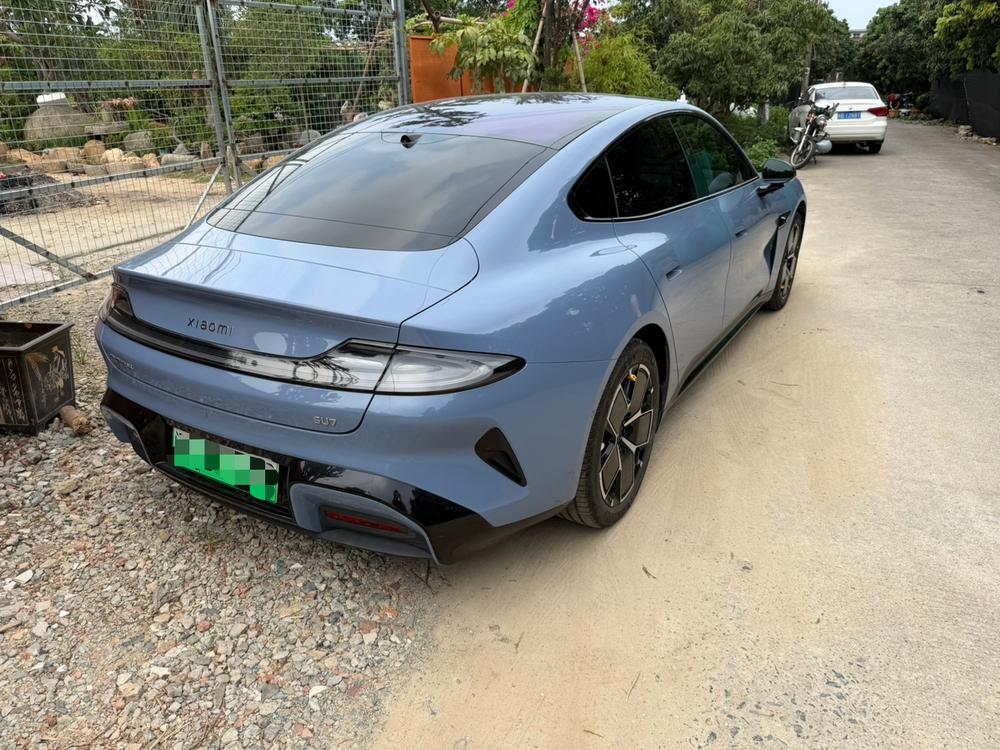 MI SU7 2025 car image #3