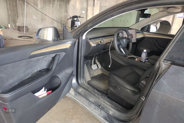 Tesla Model Y 2023 #18 Tesla Model Y 2023 car image #18
