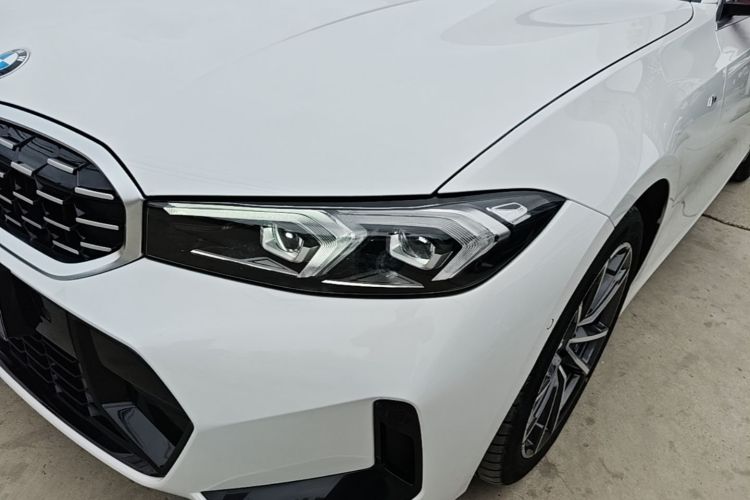 BMW 3 Series 2023 car image #20