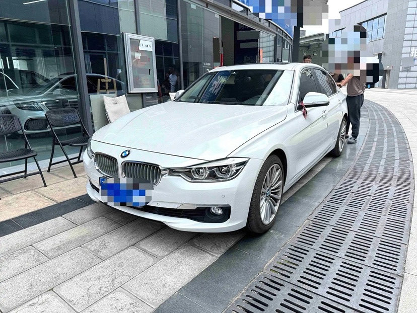 BMW 3 Series 2017 BMW 3 Series 2017 car image