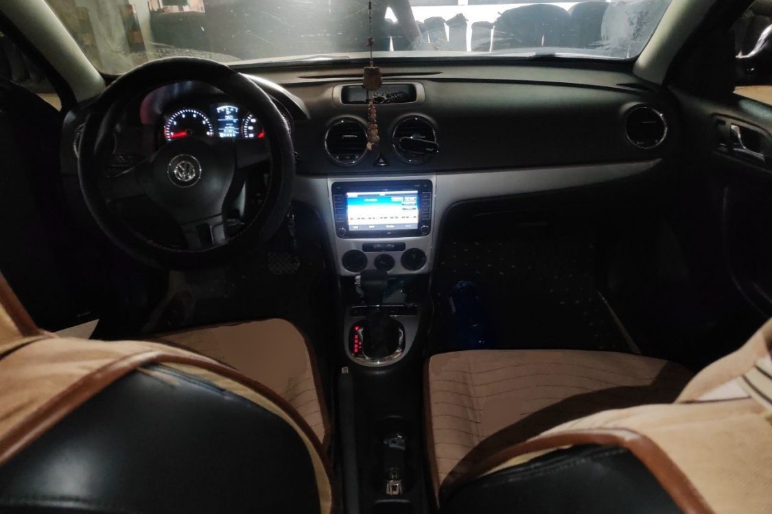 Volkswagen Lavida 2011 car image #23