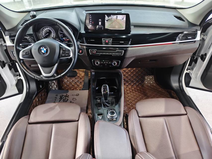 BMW X1 2021 car image #24