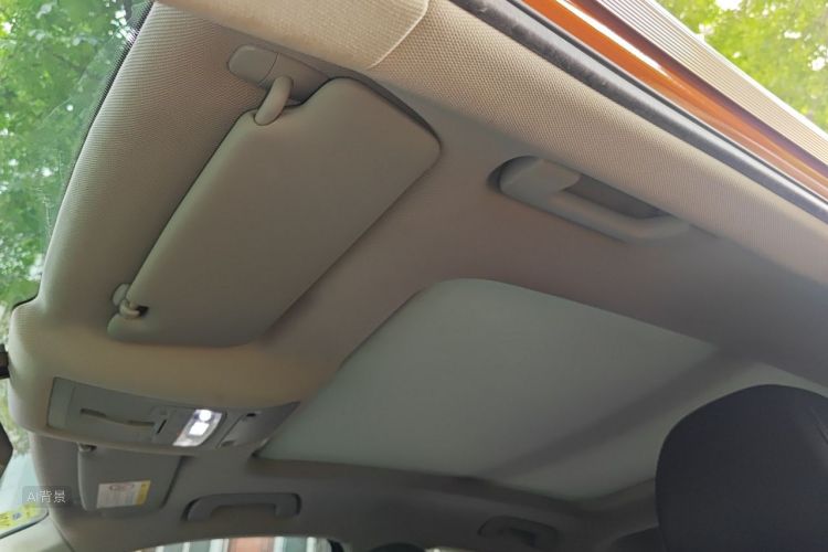 Audi Q3 2018 car image #20