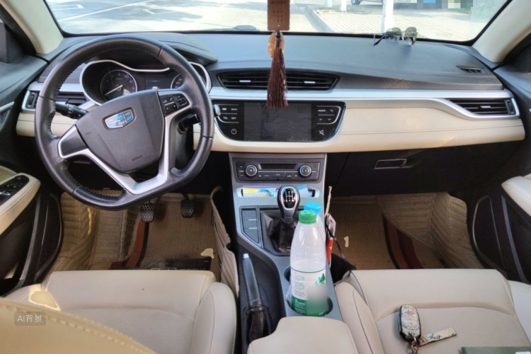 GEELY Emgrand 2019 car image #11