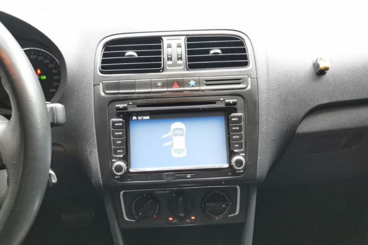 Volkswagen Polo 2017 #13 Volkswagen Polo 2017 car image #13