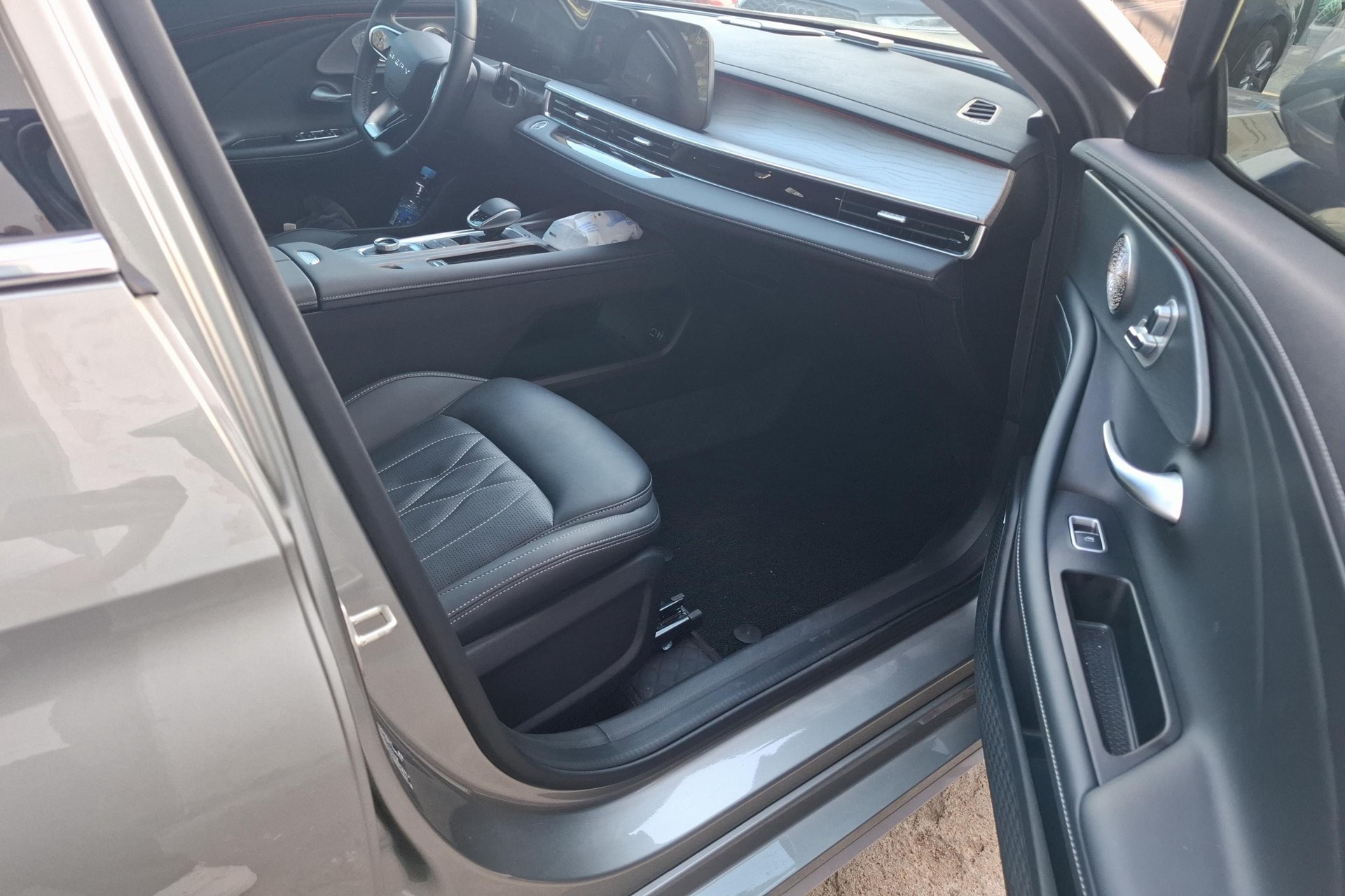 Chery Arrizo 8 2025 car image #2