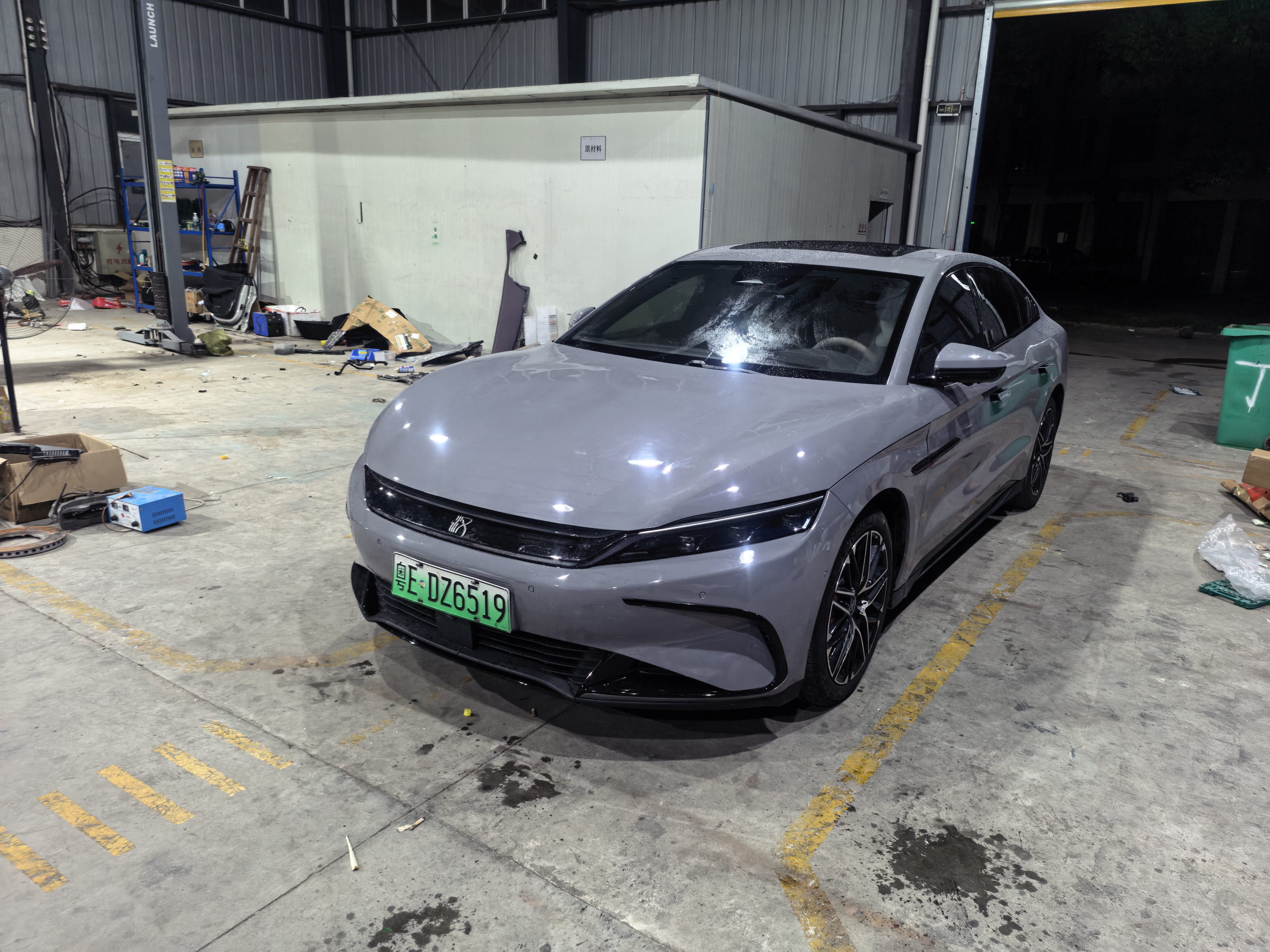 BYD Han 2025 car image 