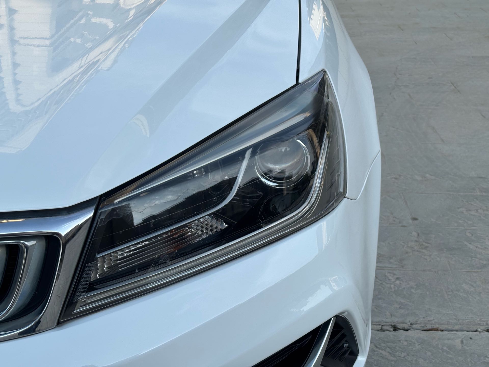 GEELY Emgrand 2019 car image #3